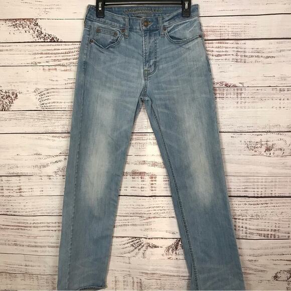 American‎ Eagle Extreme flex size 28 light wash straight leg jeans - Picture 1 of 7